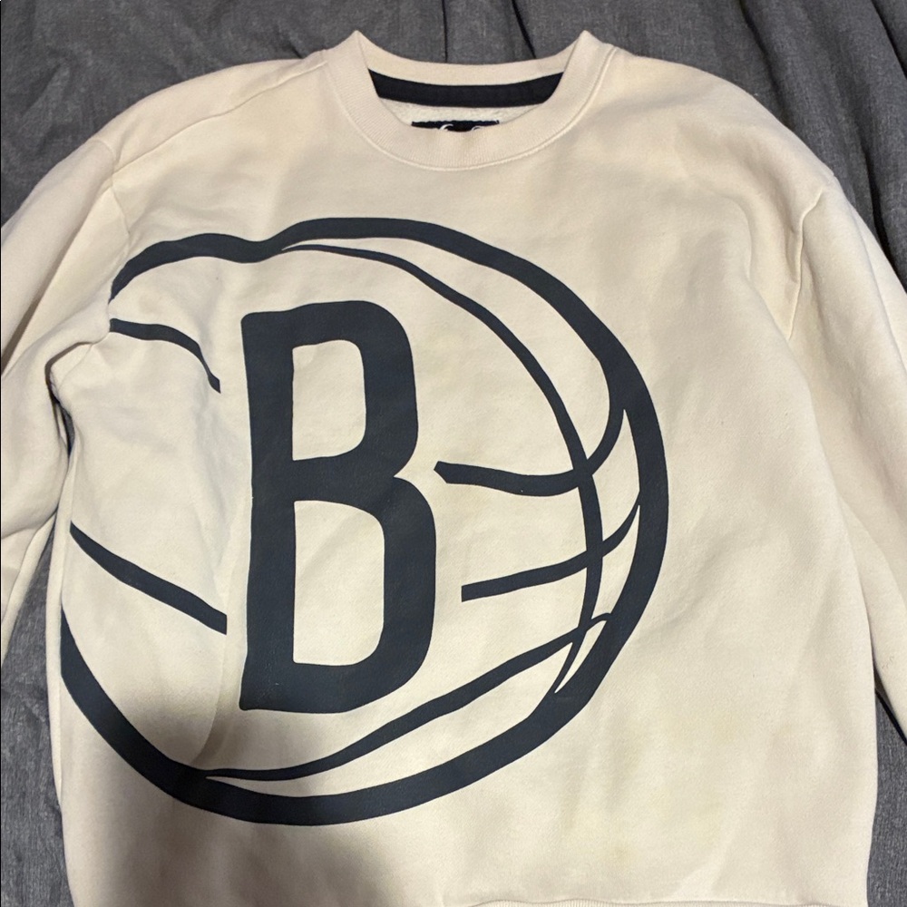 Hollister Cream Sweatshirt with Black Graphic